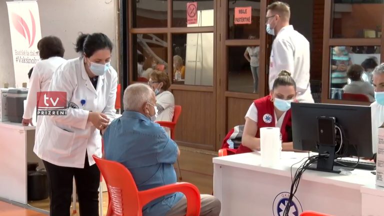 Të martën pritet të nis vaksinimi masiv në Kosovë