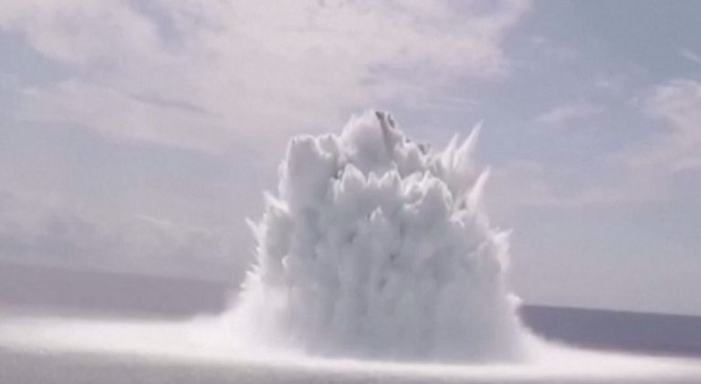 Shpërthimi i kontrolluar i luftanijes amerikane në det shkakton tërmet me magnitudë 3.9 të shkallës Rihter