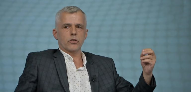 Specialja “i kapet” Klinakut për deklaratat në debat televiziv, tenton t’i përdorë si provë