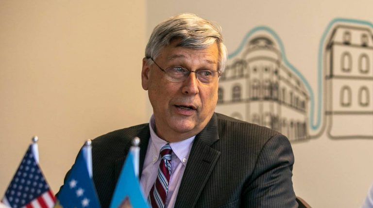 Së shpejti në Prishtinë ndërtohet rezidenca e re për ambasadorin e SHBA-së