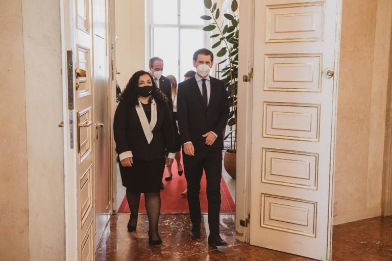 Osmani kërkon nga Kurz që BE-ja të mbajë premtimin e liberalizimit të vizave për kosovarët