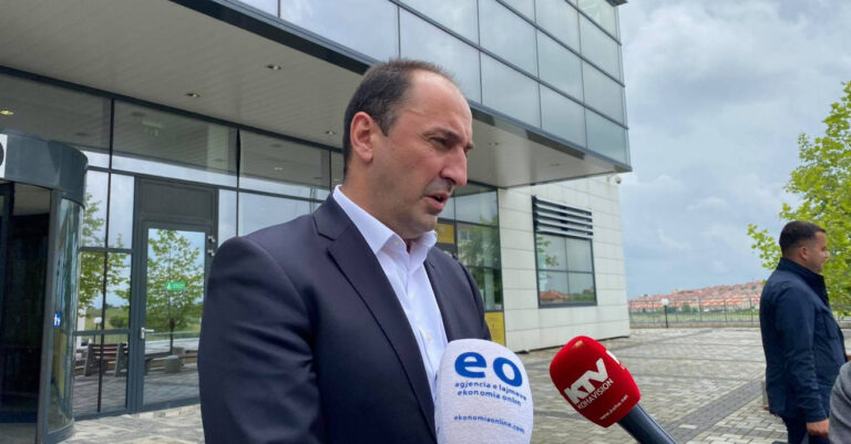 Liburn Aliu pas seancës: Aktakuza s’ka bazë ligjore, kam mbrojtur pronën publike