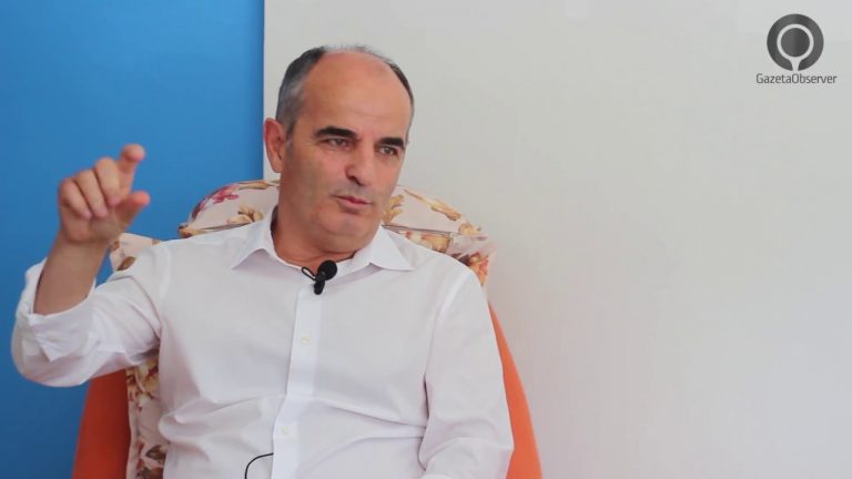 Seksologu kosovar shpjegon pse po vdesin të moshuarit nëpër motele