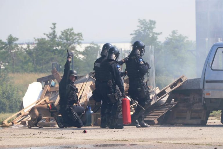 Policia e Kosovës tregon forcën e vet