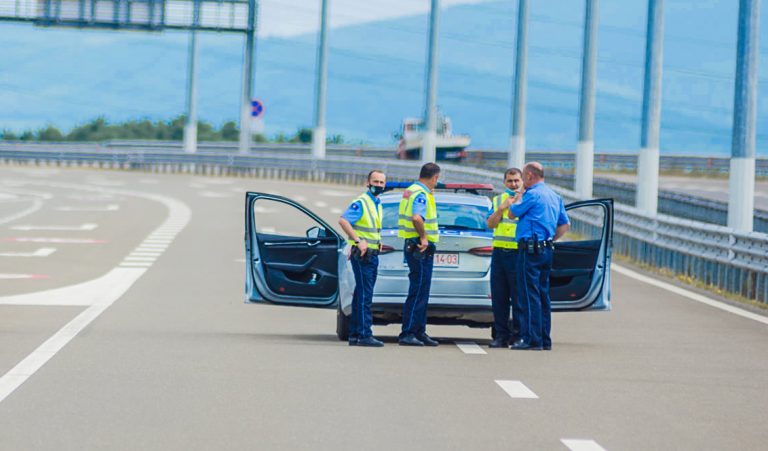 Policia shpall tender 11 milionë € për furnizim me uniforma