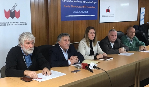 SBASHK’u dërgon në pushime në Shqipëri 452 punonjës të arsimit