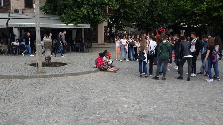 Populli i Kosovës ndër 10 popujt më bujar në botë, i pari në Ballkan