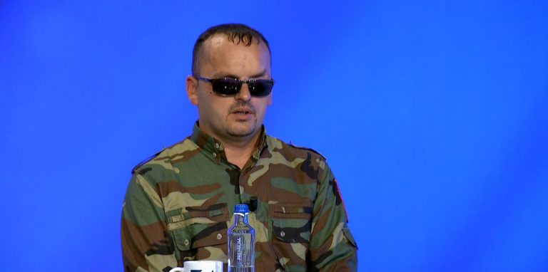Ish ushtari i UÇK-së që lufta e verbëroi: “Dikush duhet me i dhënë sytë për t’i fituar gjithë të tjerët”