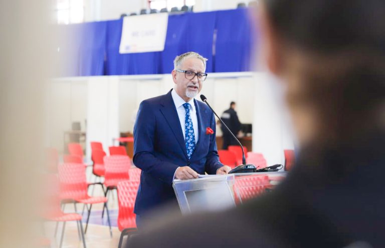 Certifikata e vaksinimit apo testi negativ kusht për të marrë pjesë edhe në tubime zgjedhore