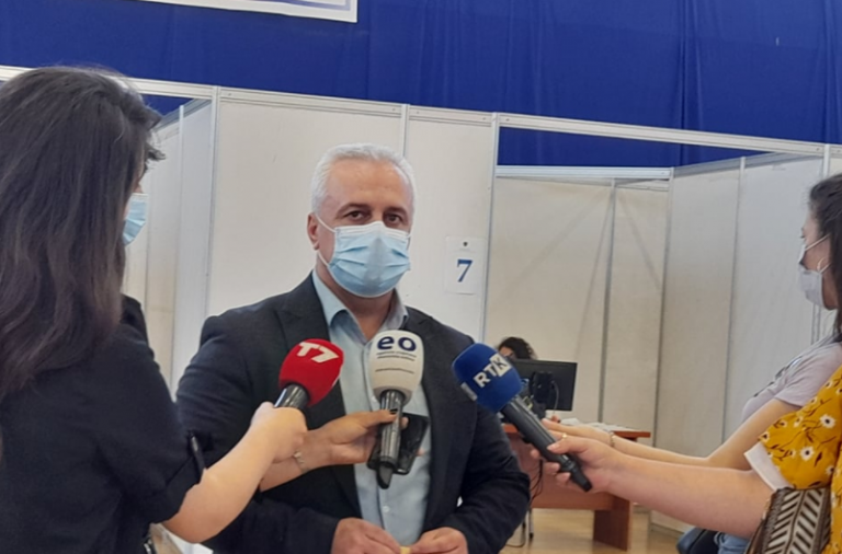 Mbi 122 mijë të vaksinuar në gjithë vendin, Bardhi: Vaksina ka mjaftueshëm