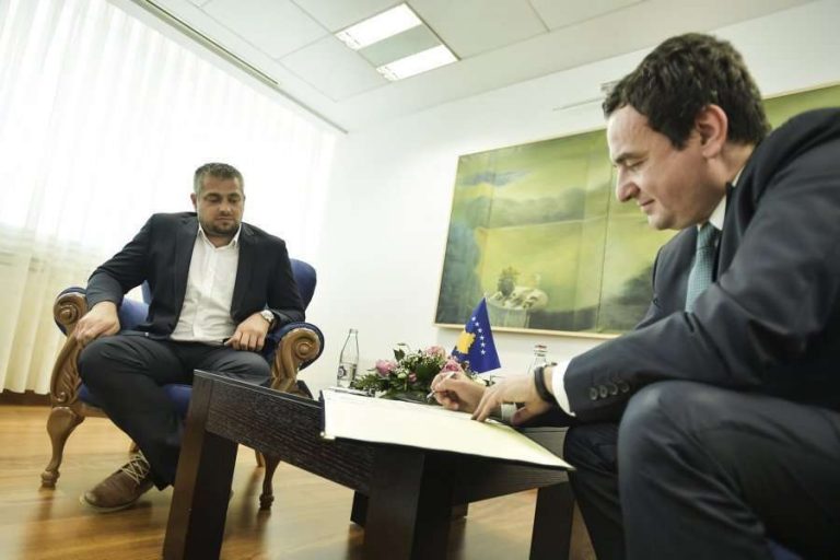 Hoti emërohet kryetar i delegacionit të Kosovës për bisedime për të zhdukurit