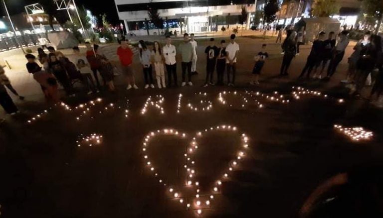 Sektori i Rinisë në Ferizaj: Ndajmë dhembjen me rastin tragjik të vrasjes së 18 vjeçares