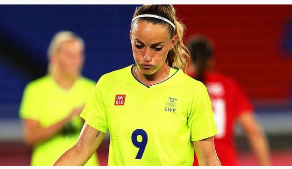 Kosovare Asllani infektohet me COVID-19