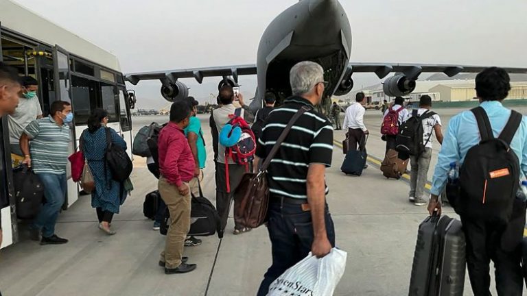 Kosova u bashkohet shteteve që po kërkojnë evakuim të sigurt nga Afganistani – pritet të strehojë rreth dy mijë afganë