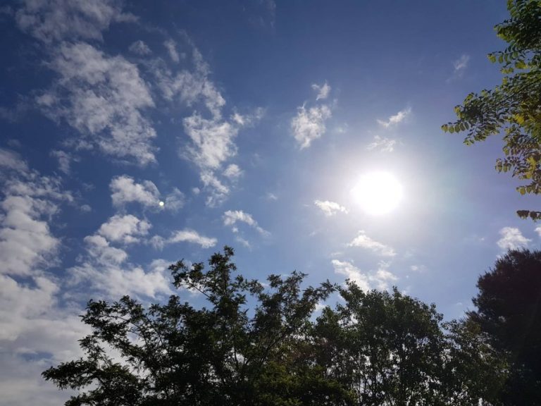 Mot i ndryshueshëm sot në Kosovë, me mundësi për reshje shiu