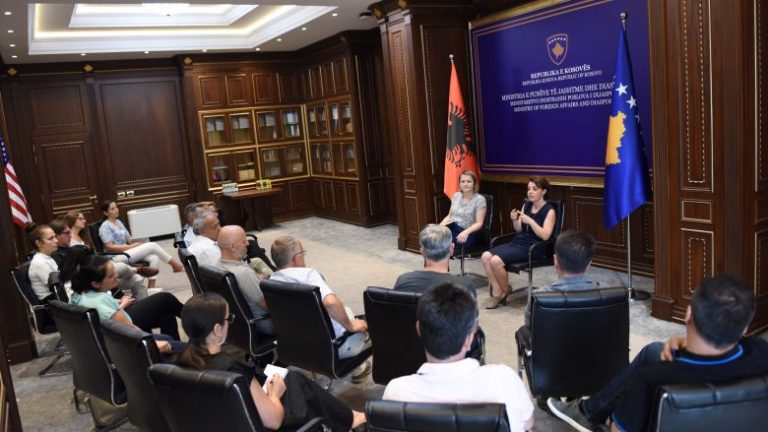 Ministrja Gërvalla paralajmëron strategji të re për diasporën