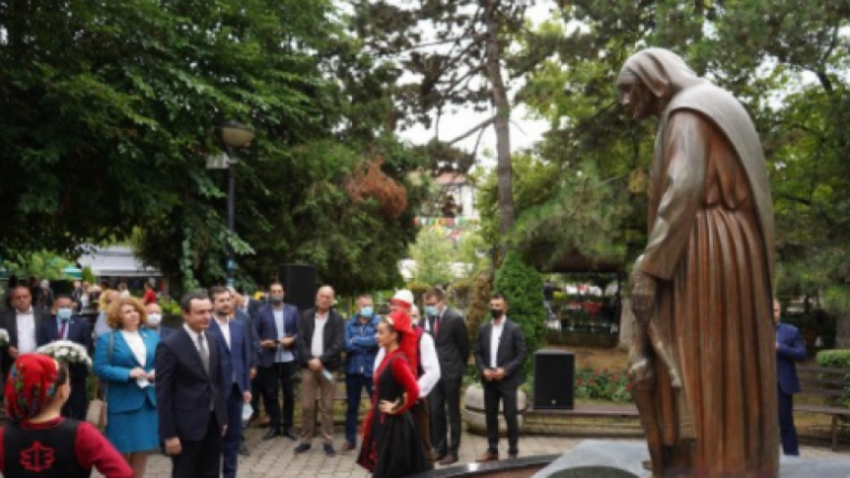 Kurti: Gonxhe Bojaxhiu është shembull i mirësisë