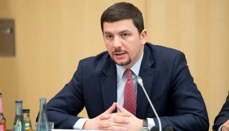 Kryetari i PDK-së kujton Bajram Rexhepin: Jeta e tij ishte me sfida, beteja e fitore për Kosovën