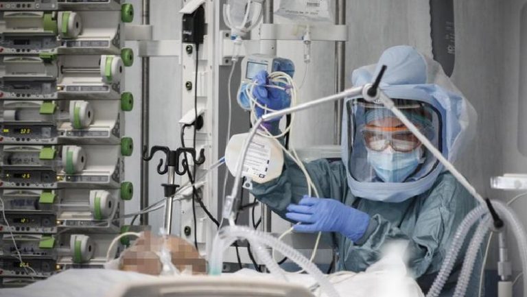 Covid-19 po dëmton sistemin nervor, shkakton mpiksje e dëmtim të enëve të gjakut