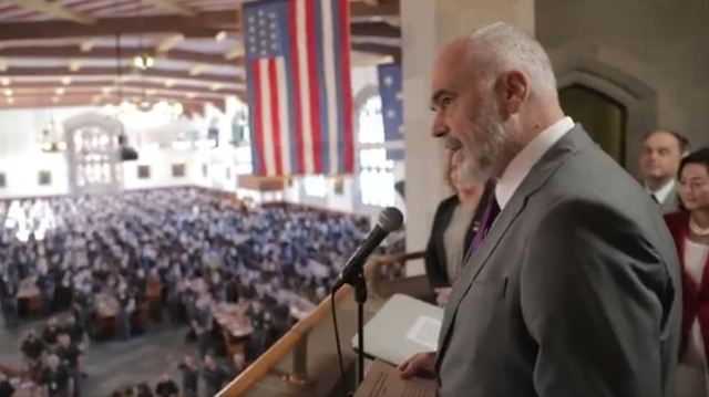 Rama viziton akademinë ushtarake të SHBA-ve (VIDEO)