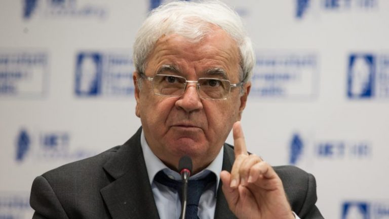 Avokati Ngjela: Do të goditen elitat politike në Tiranë e Prishtinë, pritet t’u merren paratë dhe pronat