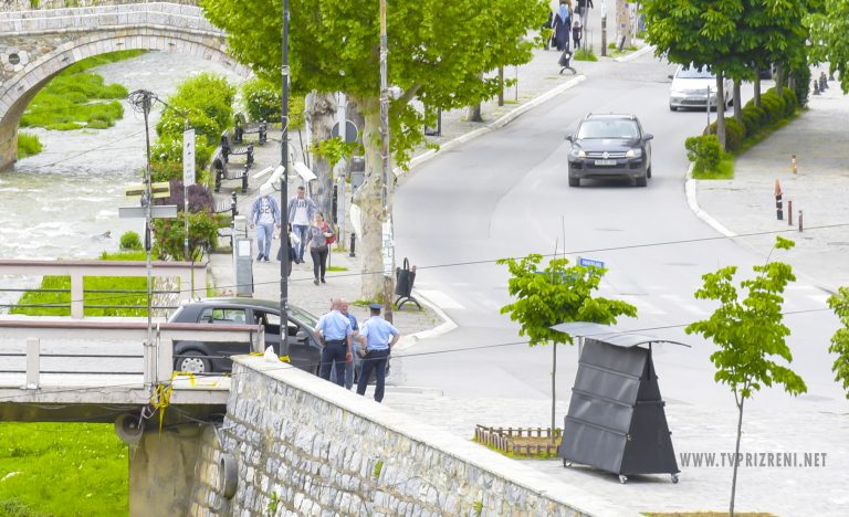 30 ditë paraburgim dy të dyshuarve nga Prizreni për grabitje të mbetur në tentativë