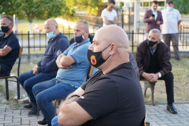 Kandidati i PDK për kryetar të Prizrenit, Totaj, takoi veteranët e UÇK-së në Piranë