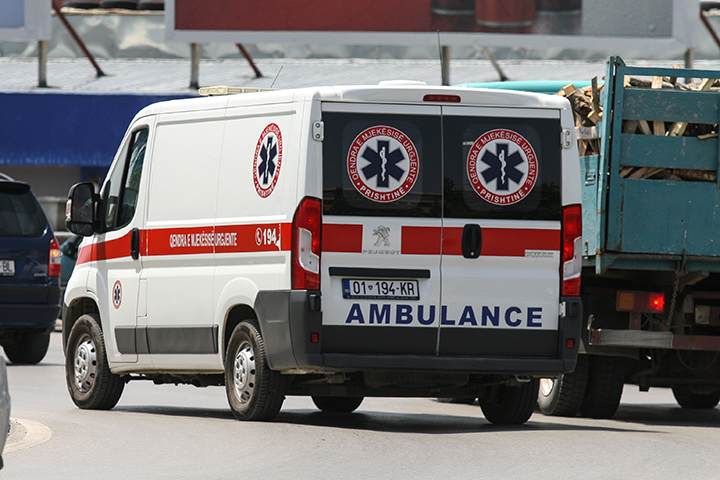 Problemet për pronë në Kamenicë , vëllezërit rrihen mes vete bëhen për spital