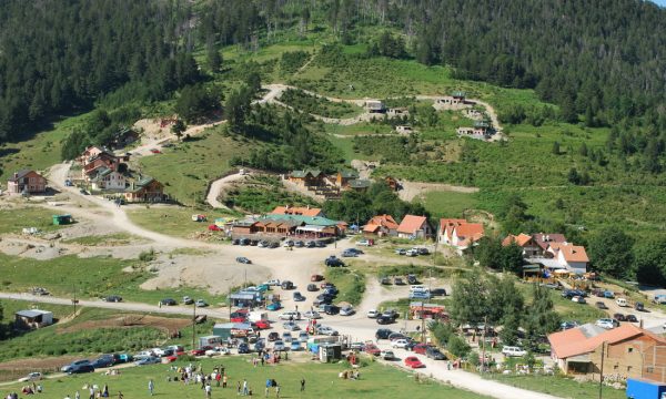 Ishte duke u shëtitur me një grua, vdes burri në Prevallë