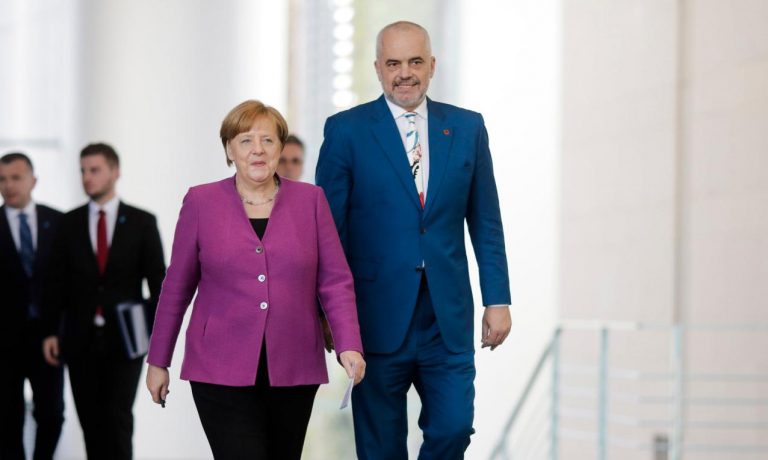 Merkel në Tiranë më 14 shtator