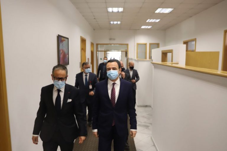 Kurti dhe Vitia vizitojnë IKShPK-në