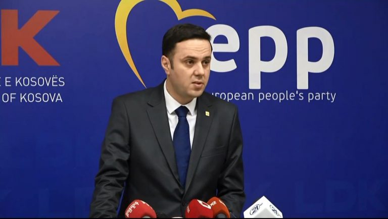 Abdixhiku thirrje liderëve të partive: Fushata të bëhet 10 ditë jo 30