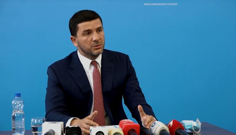 PDK: Marrëveshja e arritur në Bruksel përbën regres për Kosovën dhe e forcon më shumë pozicionin e Serbisë