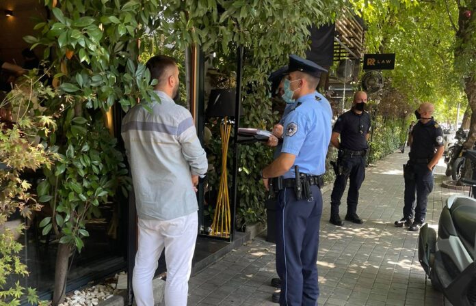 Nuk vendosën maskat, Policia e Kosovës shqiptoi mbi 23 mijë gjoba për një javë