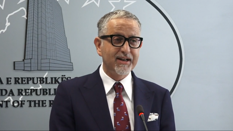 Jep dorëheqje Arben Vitia