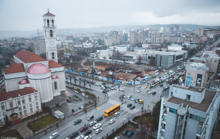 Kërkohet të mos zëvendësohen ditët e festave kur bien në vikend