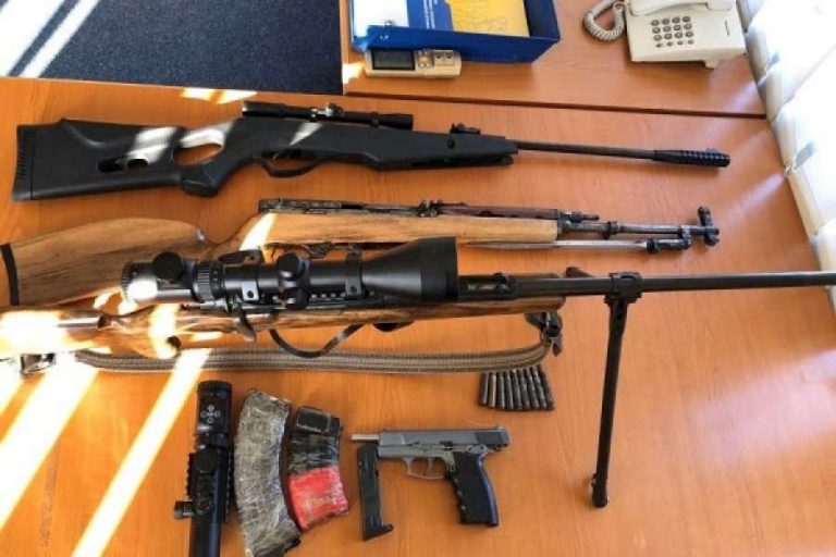 Sveçla: Jemi në fazën e draftimit të ndryshimeve ligjore për armët