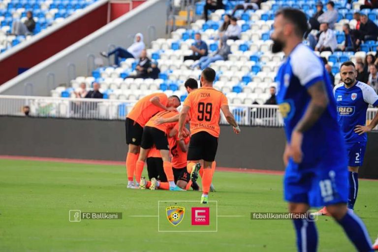 Ballkani i vetmi pa humbje pas fazës së parë, synon titullin e kampionit