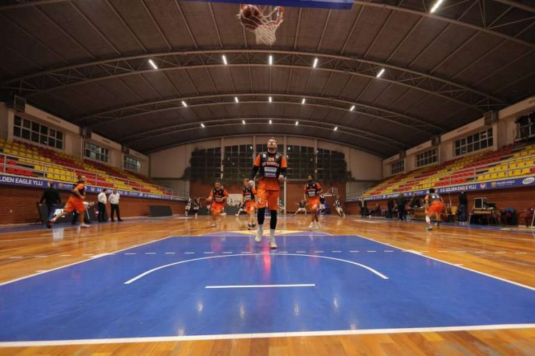 Peja mbetet lidere përkundër humbjes nga Bashkimi