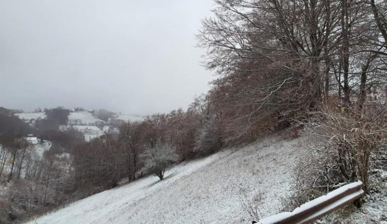 Bora zbardh disa vende në Kosovë