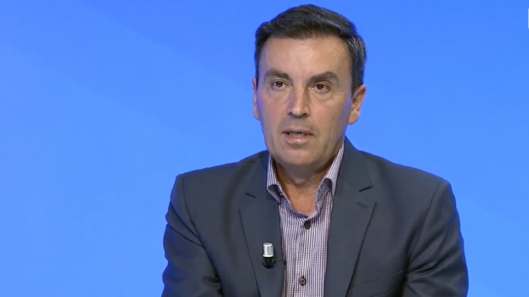 Infektologu Ilir Tolaj: Qesharake vendimi për mbajtjen e maskës në ambient të hapur