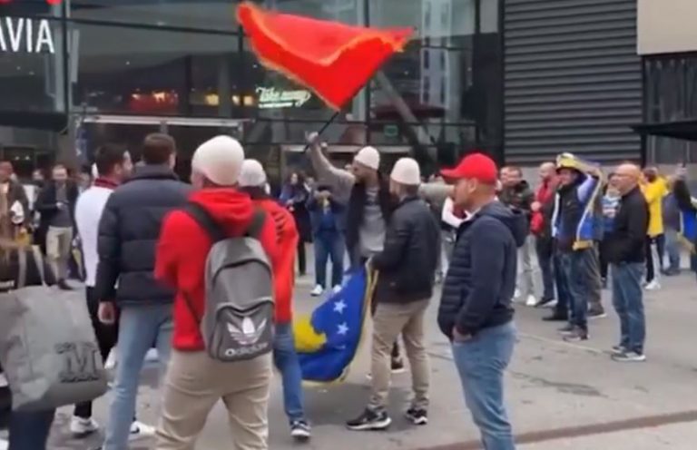 Shqiptarët ia hedhin valles në Suedi, para ndeshjes së Kosovës