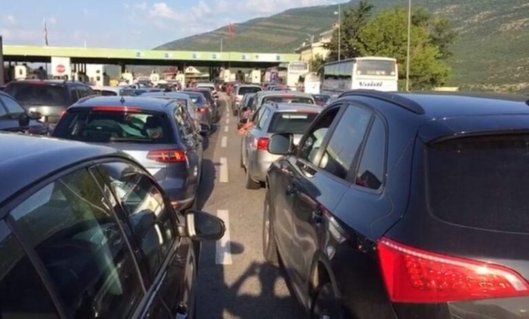 Fluks në Morinë, kosovarët ia mësyjnë Shqipërisë