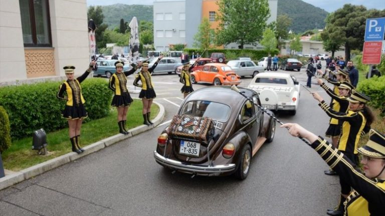 Makinat që “lanë gjurmë” gjatë shekullit të kaluar u mblodhën në Mostar