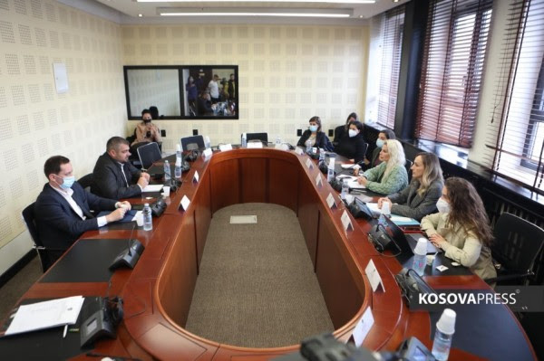 Andin Hoti: Arkivat shtetërore të Serbisë ndihmojnë shumë në zbardhjen e fatit të personave të zhdukur