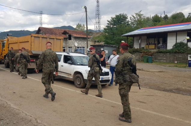 Forca të shumta të KFOR-it shkojnë në veri, bëhen gati t’i zëvendësojnë Specialët