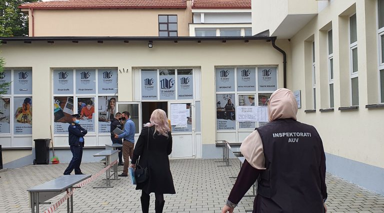 AUV shqipton dhjetëra gjoba ndaj komisionerëve në Prizren për mosrespektim të masave