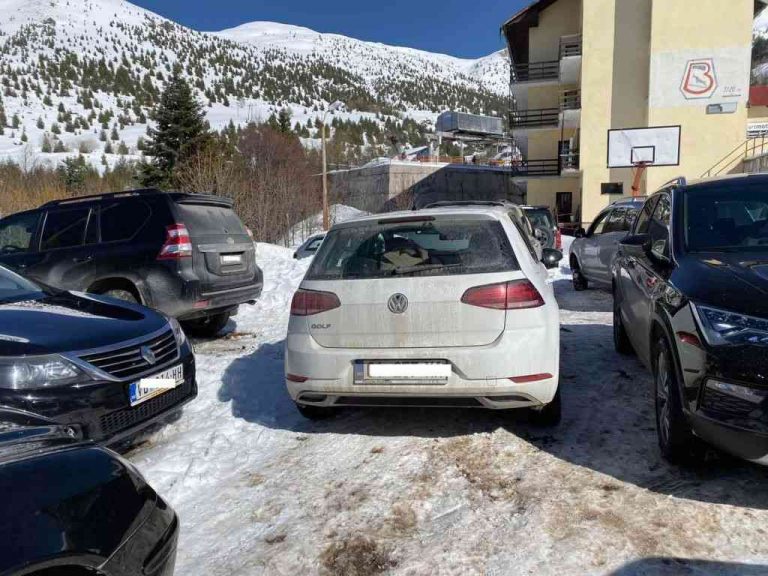 Mosmarrëveshje për parking, një 66 vjeçar kanos një 79 vjeçare në Brezovicë