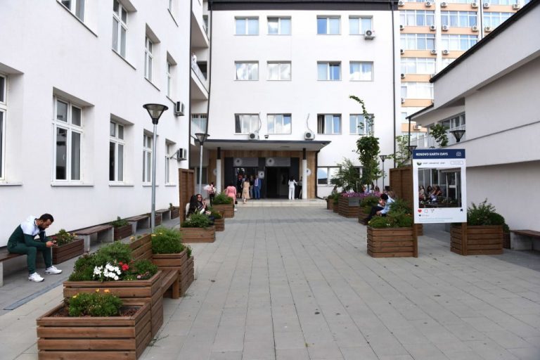 Arsimi i lartë falas, studentët ankohen se po detyrohen të bëjnë pagesa për të hyrë në provim të cilat më parë nuk i bënin