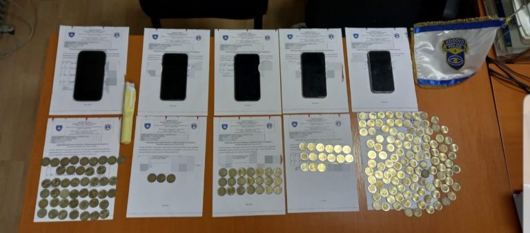 Arrestohen 5 kamarierë në Prizren, dyshohen për shpërndarje ta parasë false
